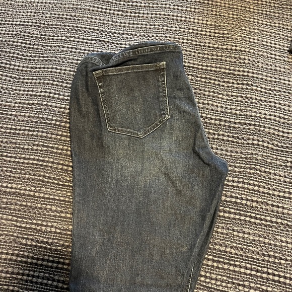 2 Jessica Simpson maternity skinny jeans - Large - Picture 6 of 6